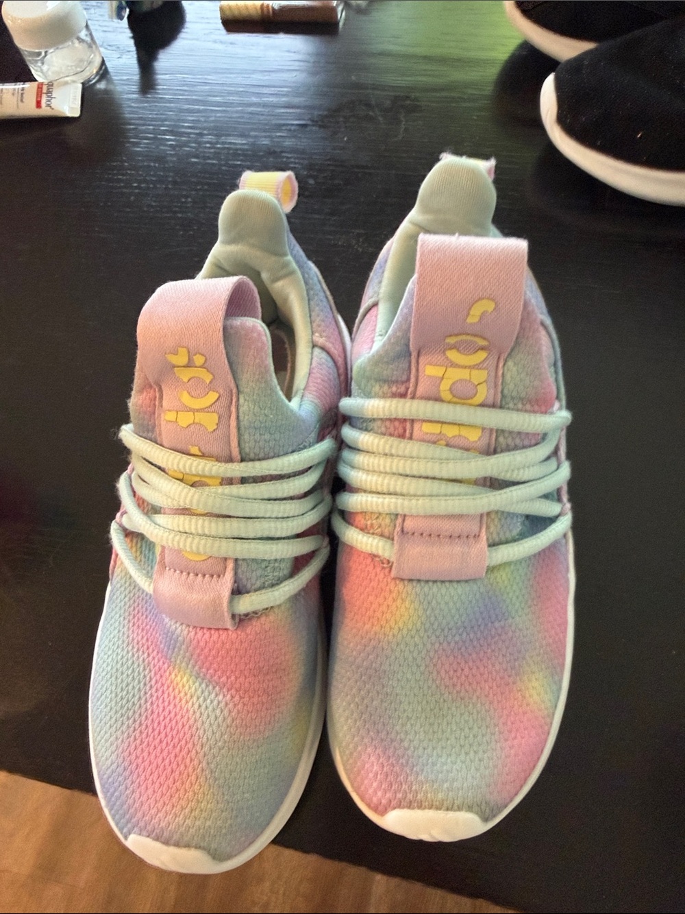 Kids Pastel Tie-Dye Athletic Sneakers - Light Mint Laces